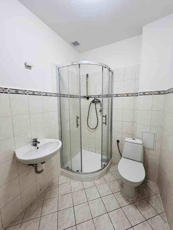 Moderní 2+kk v centru Teplic - Rokycanova, po rekonstrukci - foto 5