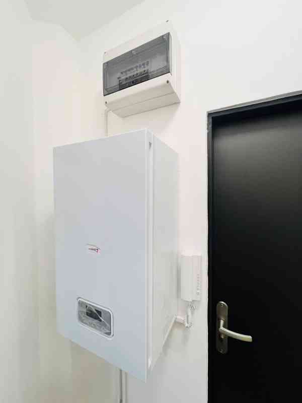 Moderní 2+kk v centru Teplic - Rokycanova, po rekonstrukci - foto 7