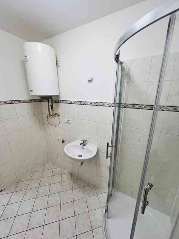 Moderní 2+kk v centru Teplic - Rokycanova, po rekonstrukci - foto 6