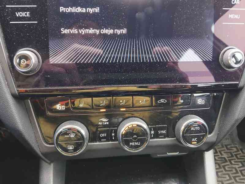 ŠKODA Octavia Combi Style 2,0 TDI 110 kW - foto 27