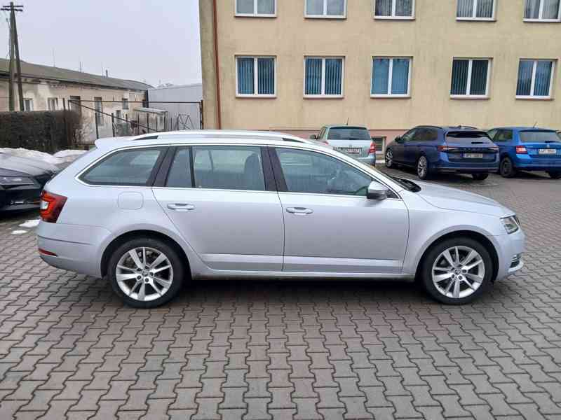 ŠKODA Octavia Combi Style 2,0 TDI 110 kW - foto 6