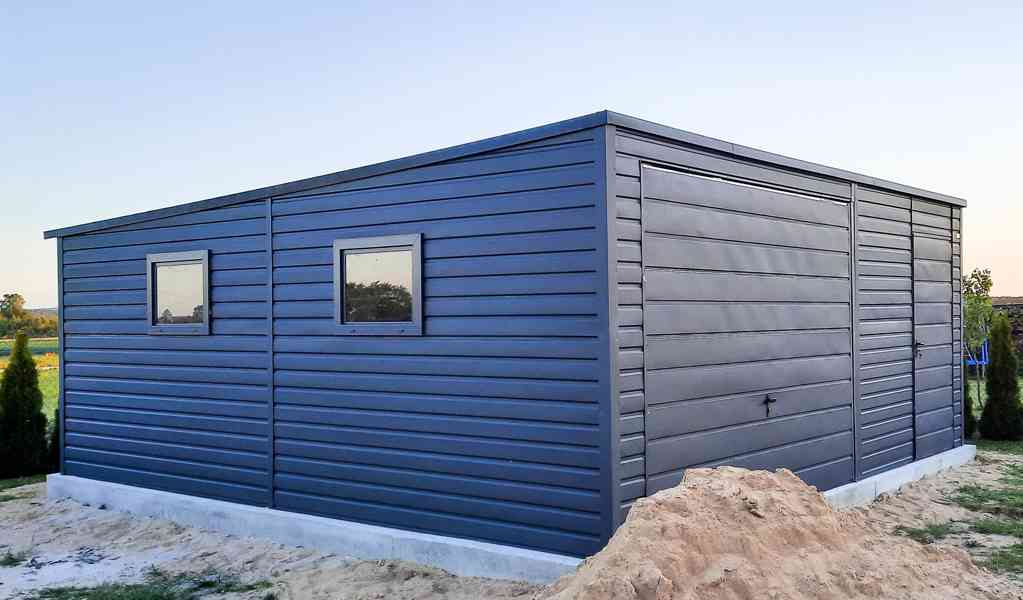 Plechová garáž 6x5,80m,  spád dozadu - výklopná vrata TS274 - foto 2