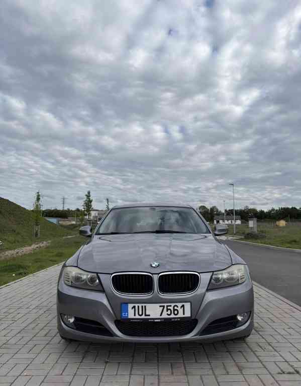 BMW 320i (125 kW) | Manuál | R.v. 2009 | 2 sady originál ALU - foto 1
