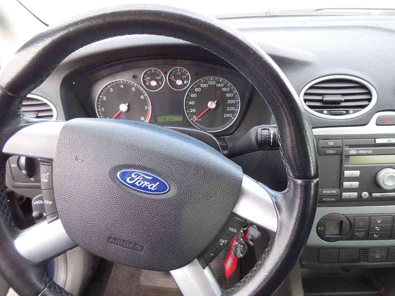 Ford Focus II - foto 10