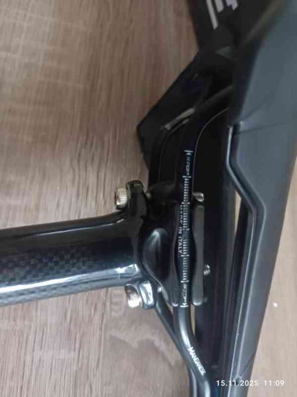 Nové sedlo Selle Italia SLS a karbon. sedlovka Twitter 31,6 - foto 2