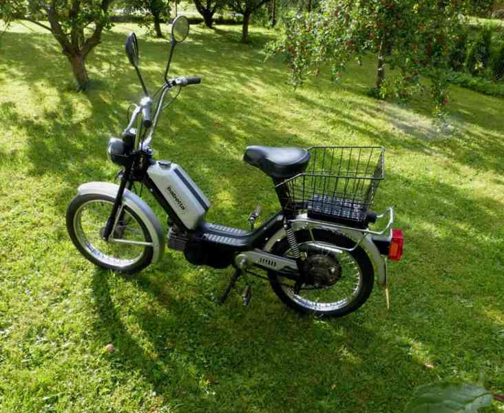 Moped BABETA 215.021 ZVL Kolárovo (přihlášený, funkční) - foto 1