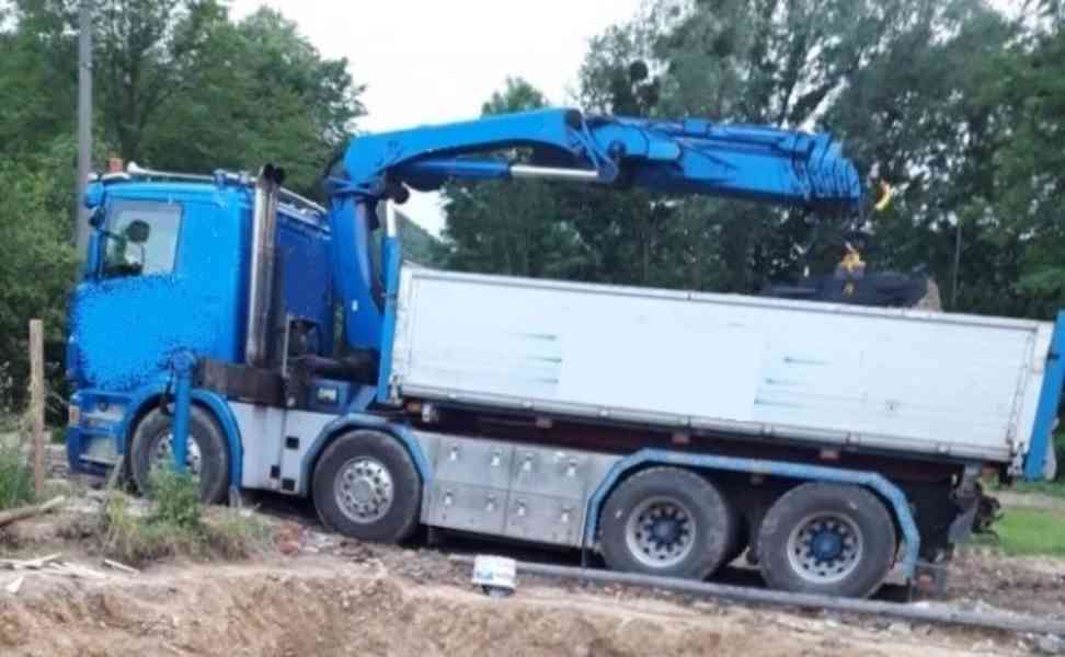 8x4 Scania bordmatik +23m Hiab, lze +27m PLOŠINA, drapák - foto 6