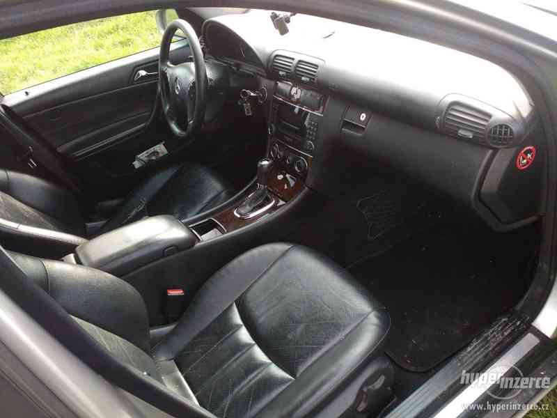 Mercedes Benz C220 CDI rok 2004 - foto 11