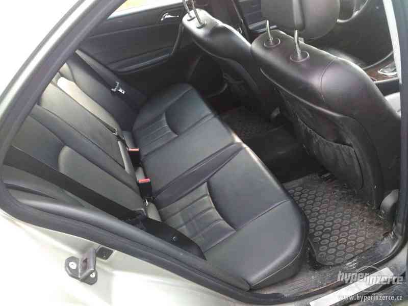 Mercedes Benz C220 CDI rok 2004 - foto 13