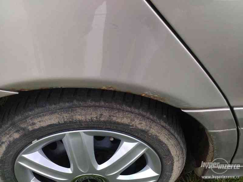 Mercedes Benz C220 CDI rok 2004 - foto 21