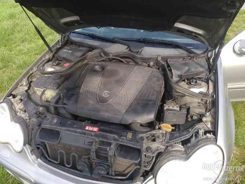 Mercedes Benz C220 CDI rok 2004 - foto 23