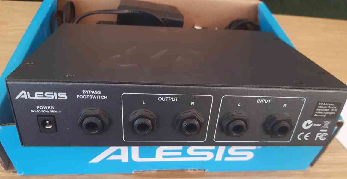 ALESIS Nanoverb 2, ALESIS NanoCompressor Stereo/ Limiter  - foto 3