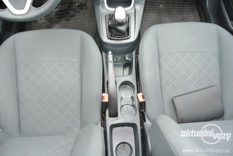 Ford Fiesta 1.2, benzín, r.v. 2011 - foto 4