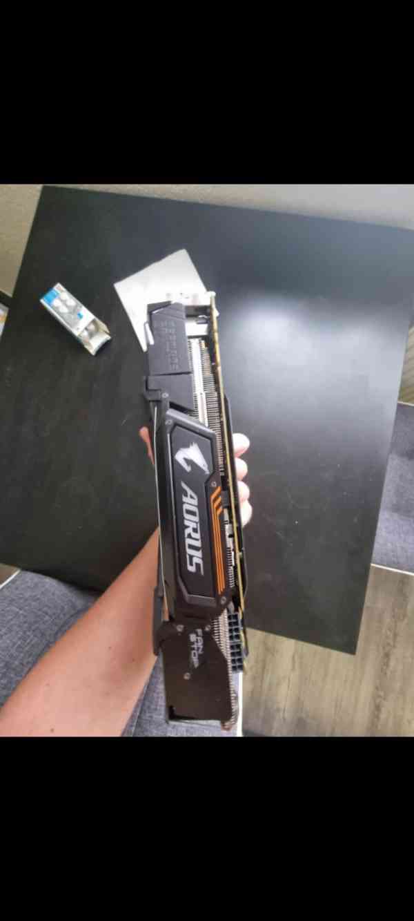 Geforce 1080 ti aorus graficka karta 11gb+ramky - foto 2