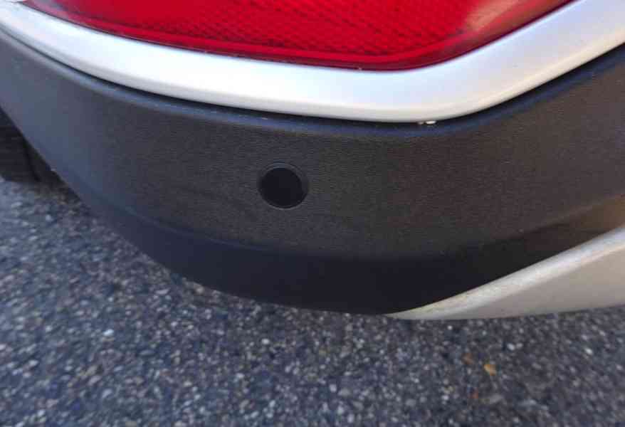 Volvo XC 70 2.4 D5 AWD Combi r.v.2008 (136 kw) ČR - foto 22