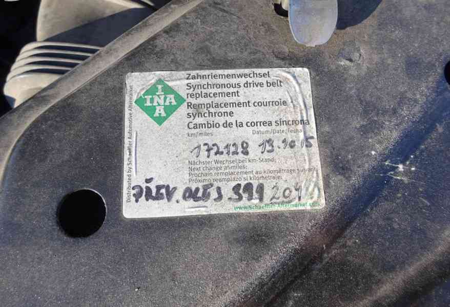 Volvo XC 70 2.4 D5 AWD Combi r.v.2008 (136 kw) ČR - foto 19