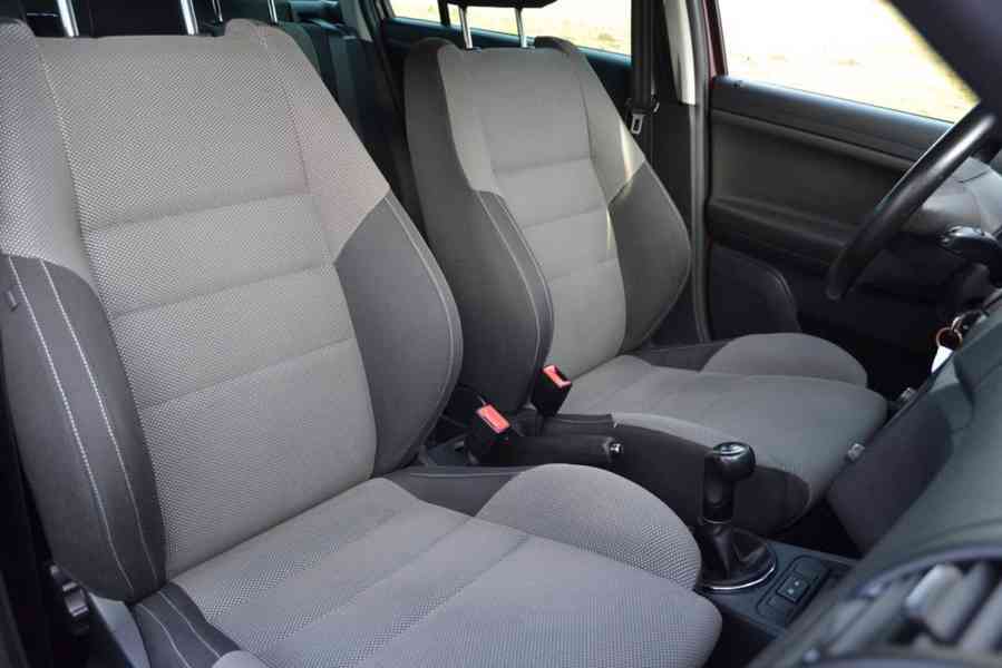 Škoda Fabia 1.2 TSI 63kW Ambiente kombi facelift - foto 13