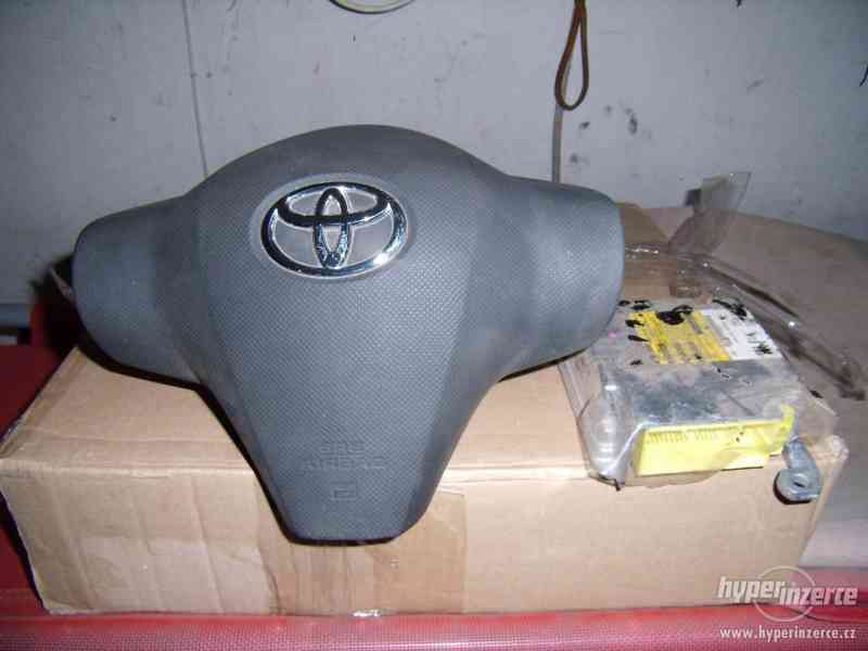 Toyota Yaris II 1.0 VVT-i náhradní díly 2006-2011 - foto 2