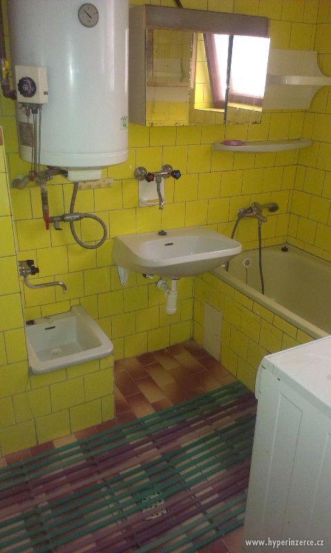 DLOUHODOBÝ PRONÁJEM POKOJE V LUHAČOVICÍCH - foto 7