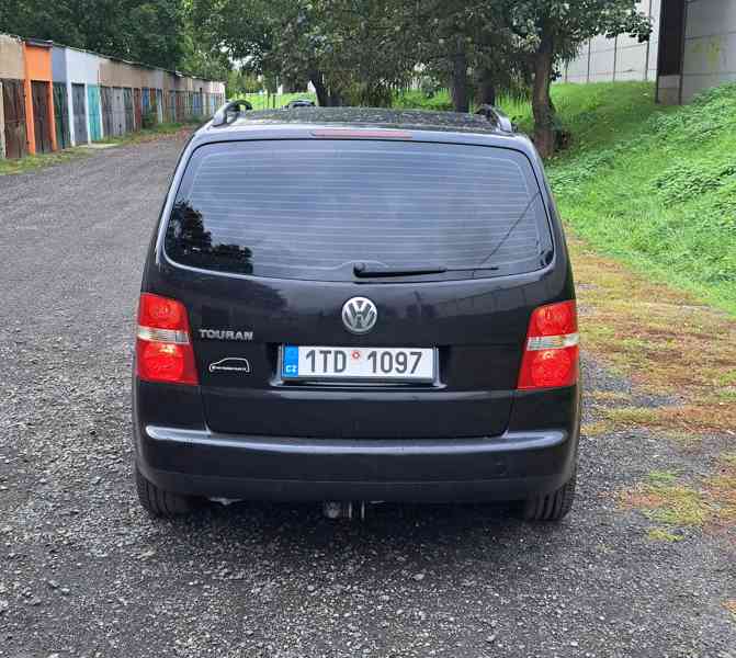 Vw Touran 1.6 mpi - foto 2