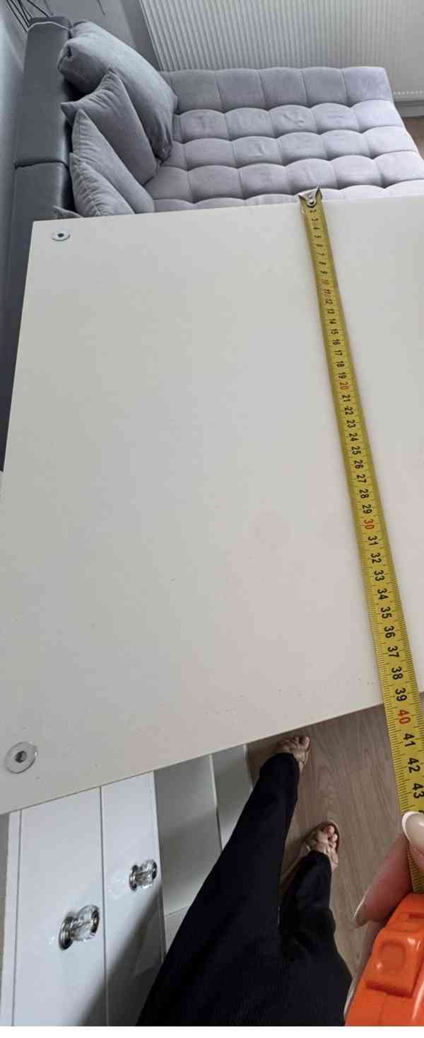 Policová stěna s šuplíky - foto 4