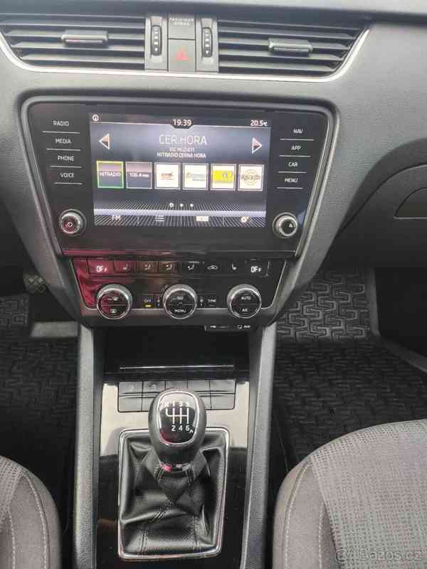 Škoda Octavia 2,0   III. Style TDI 110 kW. - foto 9