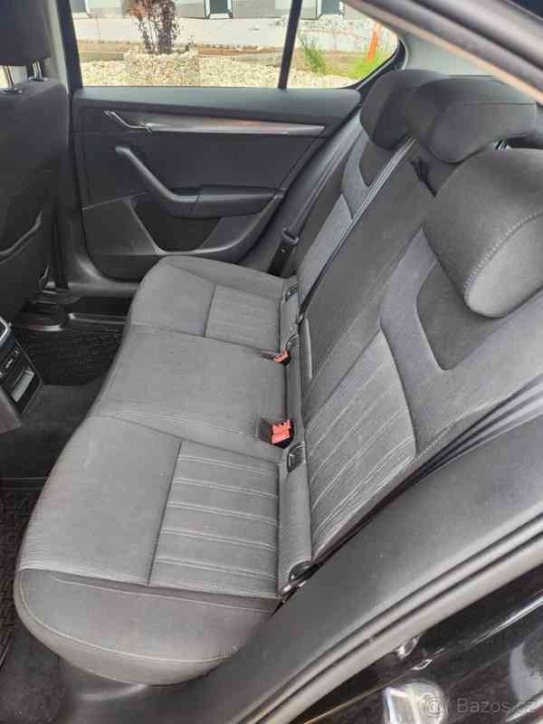 Škoda Octavia 2,0   III. Style TDI 110 kW. - foto 12