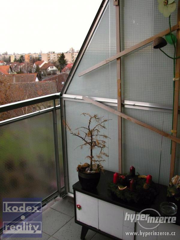 Zděný byt 3+1 se dvěma lodžiemi, Hradec Králové - Malšovice - foto 5