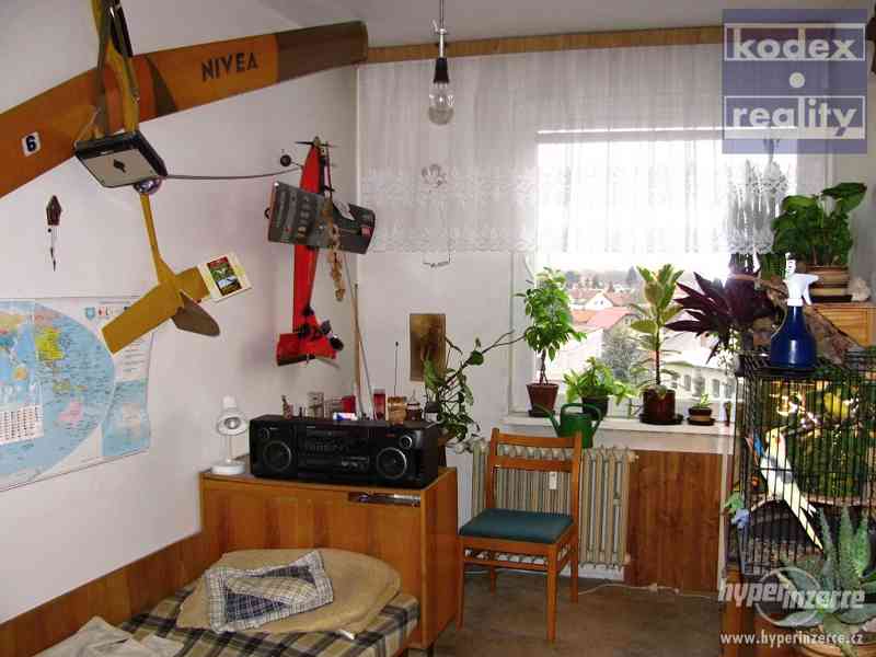 Zděný byt 3+1 se dvěma lodžiemi, Hradec Králové - Malšovice - foto 8