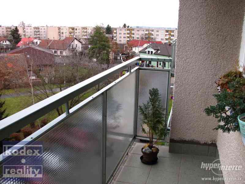 Zděný byt 3+1 se dvěma lodžiemi, Hradec Králové - Malšovice - foto 10