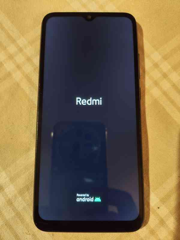 Mobilní telefon Xiaomi Redmi 9AT 32/2GB - foto 2