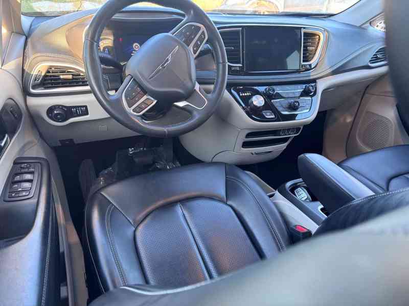 Chrysler Pacifica 3,6 Hybrid RU Radar Limit 2023 - foto 13