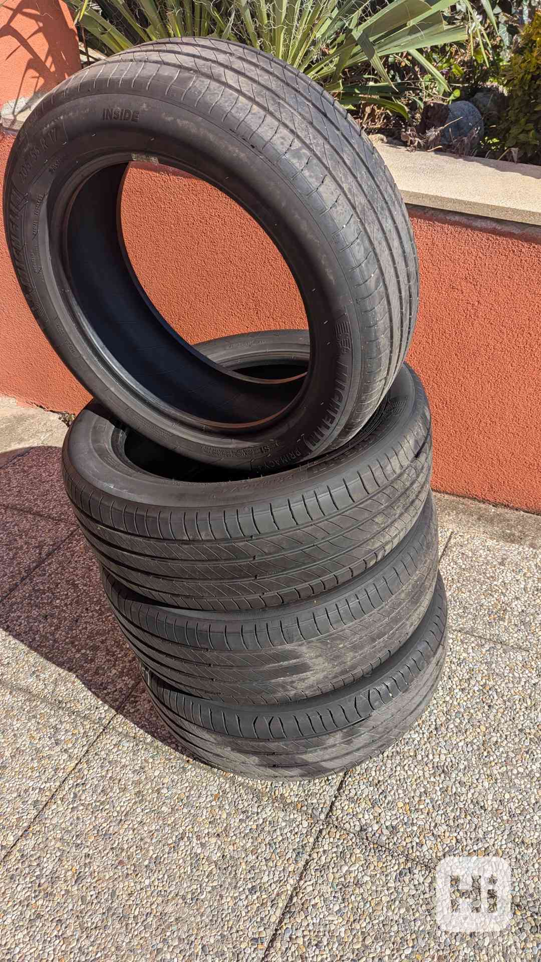 Prodám letní pneu Michelin 205/55 R17 - foto 1