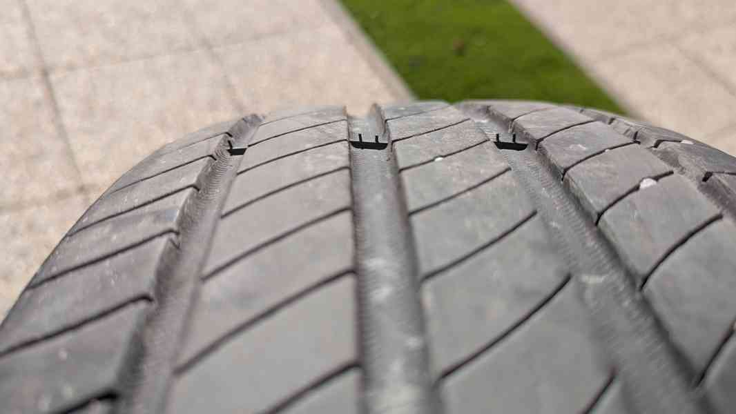Prodám letní pneu Michelin 205/55 R17 - foto 5