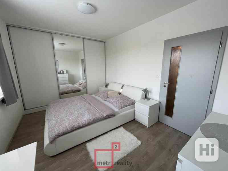 Prodej bytu 2+kk s velkým obývacím pokojem a možností garážového stání/Olomouc - Povel - foto 7
