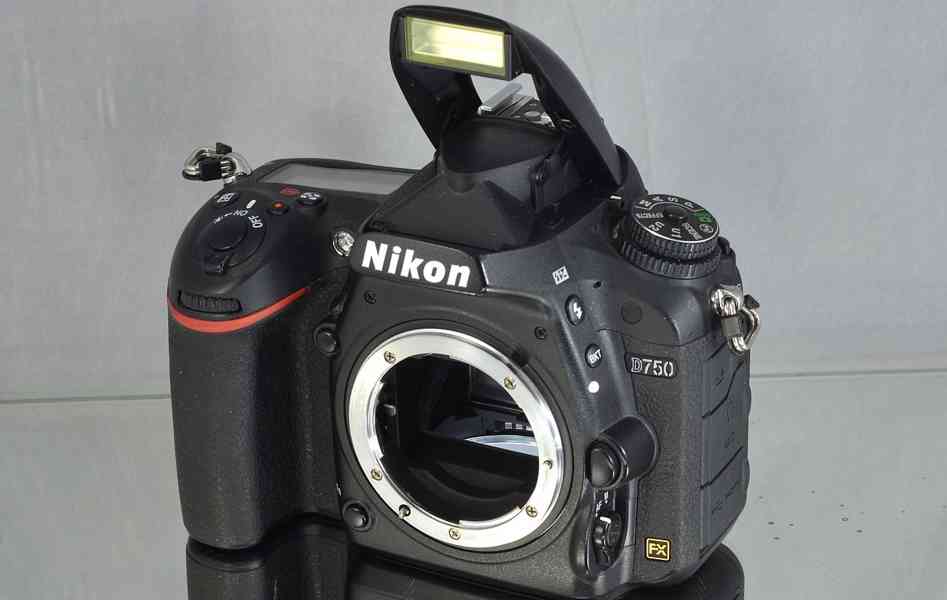 Nikon D750 *FX*24,3MPix *Full HDV*Wi-Fi*126000 Exp - foto 4