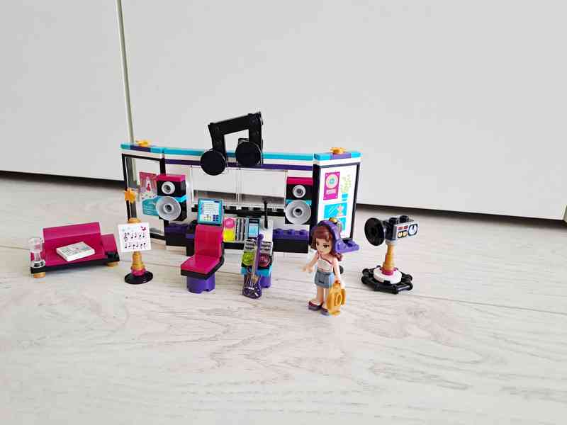 LEGO Friends 41103 Nahrávací studio pro popové hvězdy - foto 2