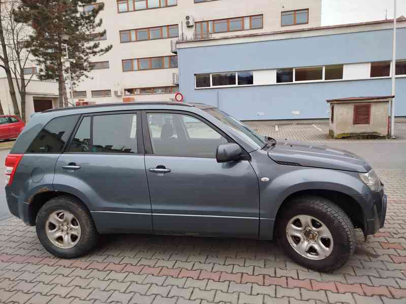 Suzuki Grand Vitara 2.0, 103kW - foto 2