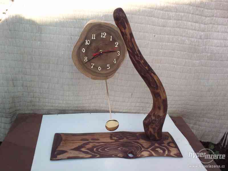 Ručně vyráběné dřevěné hodiny - foto 1