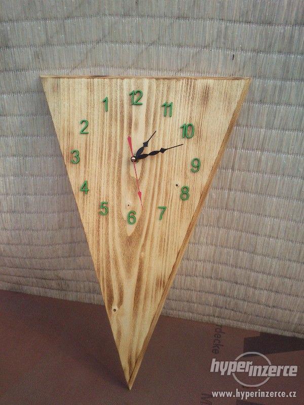 Ručně vyráběné dřevěné hodiny - foto 3