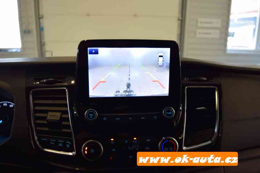 Ford Transit Custom 2.0 TDCI LIMITED AUTOMAT 5MÍST LONG 2023 - foto 21