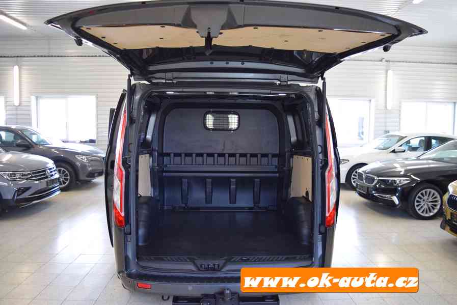 Ford Transit Custom 2.0 TDCI LIMITED AUTOMAT 5MÍST LONG 2023 - foto 13