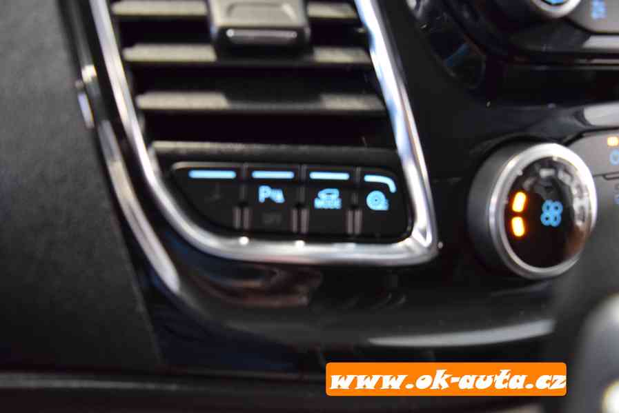 Ford Transit Custom 2.0 TDCI LIMITED AUTOMAT 5MÍST LONG 2023 - foto 19