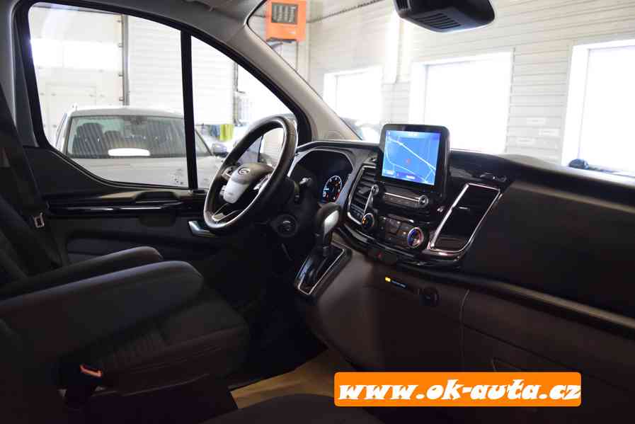 Ford Transit Custom 2.0 TDCI LIMITED AUTOMAT 5MÍST LONG 2023 - foto 17