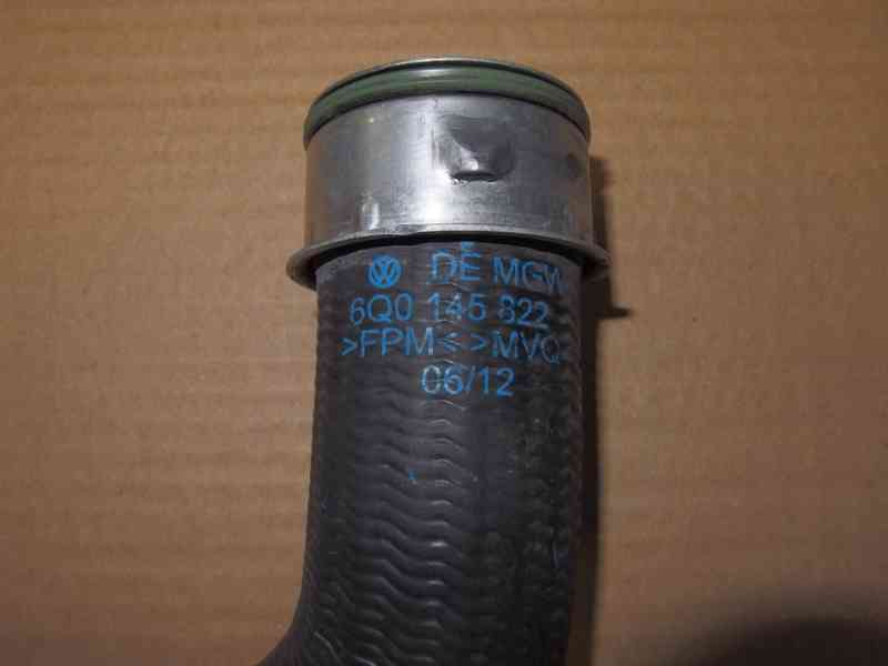 Tlaková hadice nasávaného vzduchu Škoda Fabia I 1.9 TDi RS - foto 3