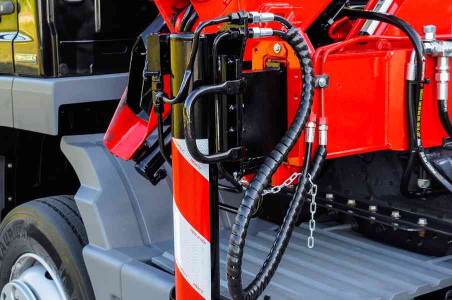 MERCEDES ATEGO 1218 - NOVÝ HÁKOVÝ NOSIČ KONTEJNERŮ + RUKA - foto 42