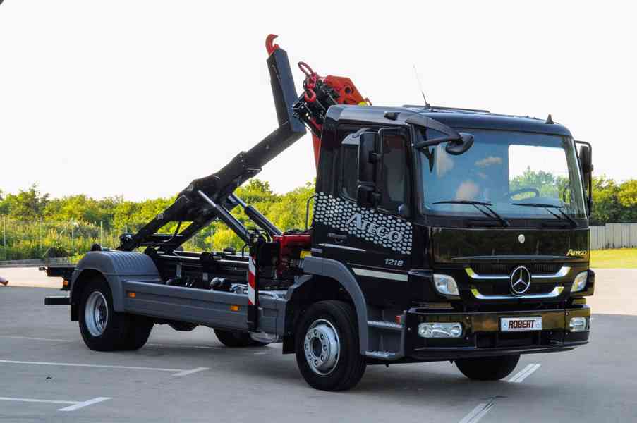 MERCEDES ATEGO 1218 - NOVÝ HÁKOVÝ NOSIČ KONTEJNERŮ + RUKA - foto 92