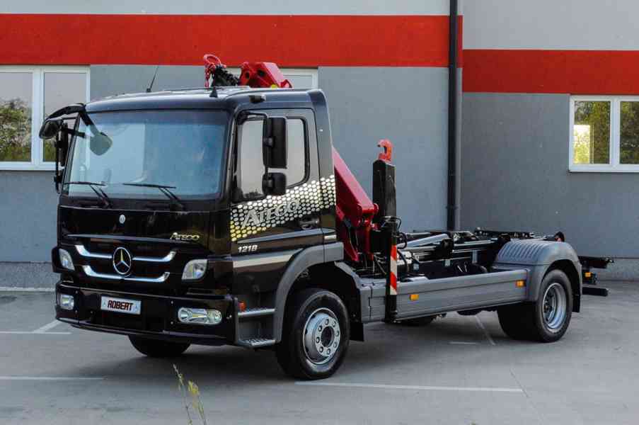 MERCEDES ATEGO 1218 - NOVÝ HÁKOVÝ NOSIČ KONTEJNERŮ + RUKA - foto 3