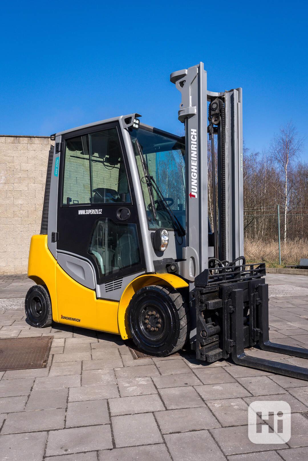 Vysokozdvižný vozík Jungheinrich TFG 425s - foto 1