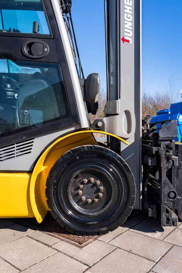 Vysokozdvižný vozík Jungheinrich TFG 425s - foto 6